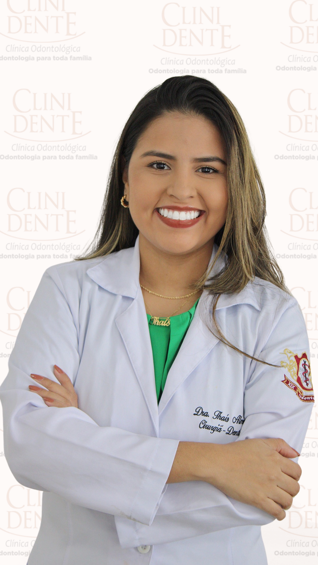 Dra Thais Almeida. Protesista